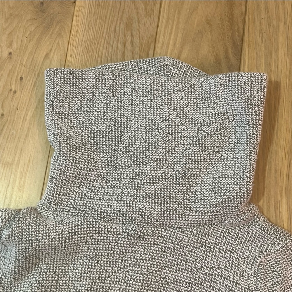 LOFT - Medium Gray Turtleneck Sweater - Picture 3 of 8